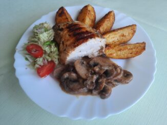 Kohoutí prso s americkými brambory